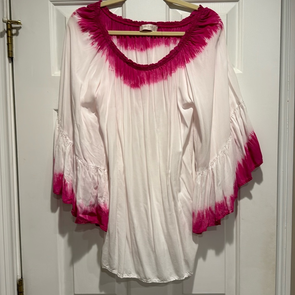 Altar’d State Boho Chic Top. One size. White with Hot Pink. Flared sleeves.